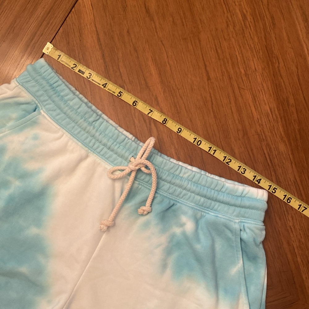 LOU & GREY TIE DYE SHORTS - Picture 3 of 10